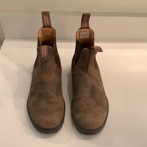 Women’s Blundstones